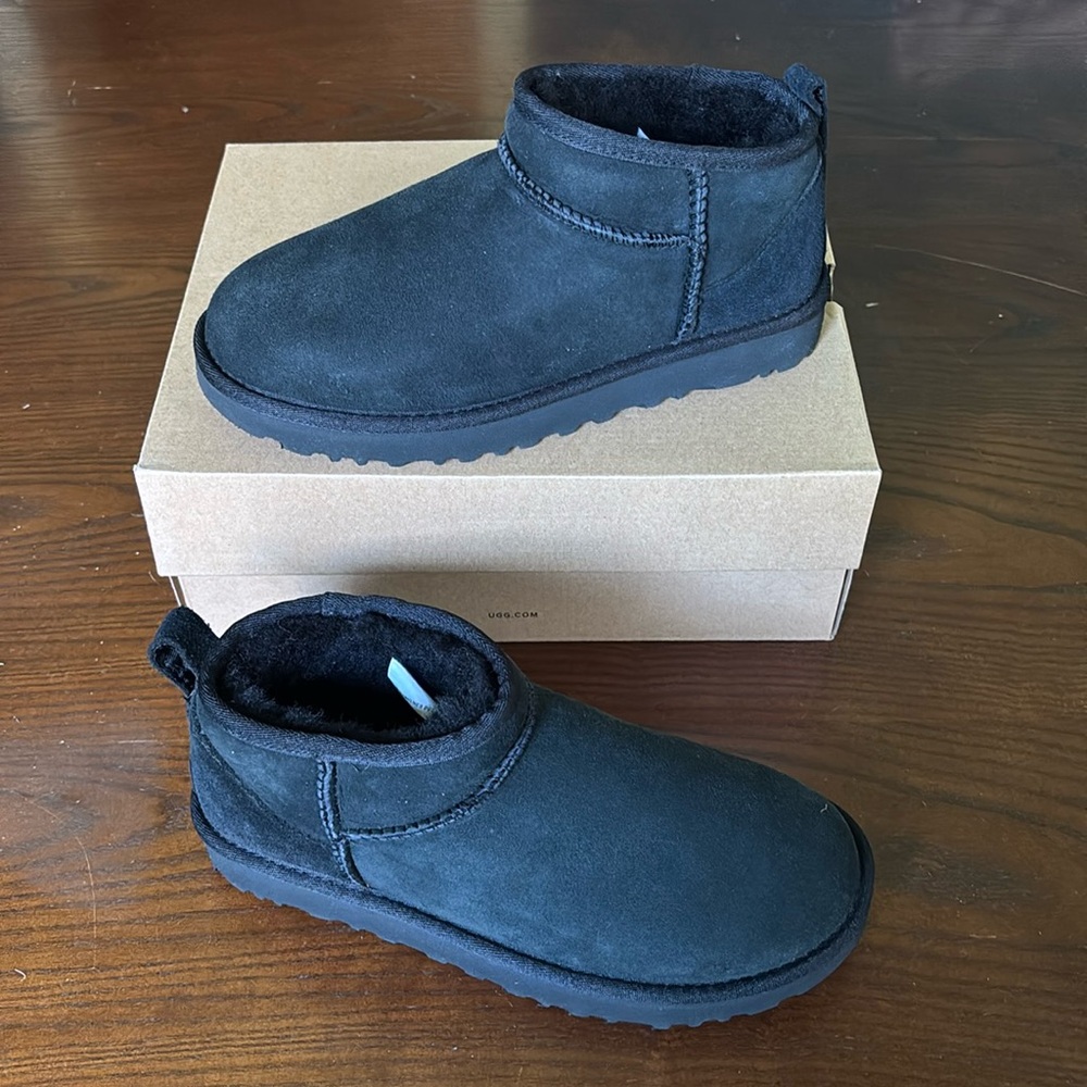 Ugg W Classic Ultra Mini